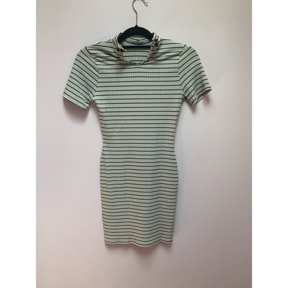 Bodycon, ribbed, high neck Missguided dress - Picture 2 of 7